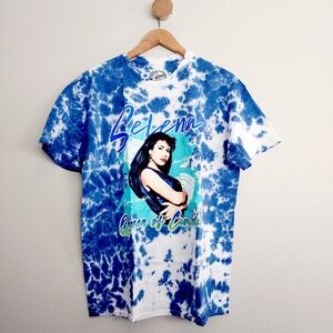 NEW Selena Official Blue Tie-Dye Graphic Cotton Crewneck Short Sleeve T-Shirt